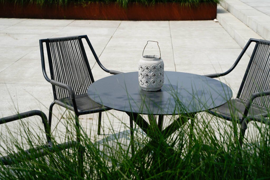 Lesli Tafel Crest D90 Cm